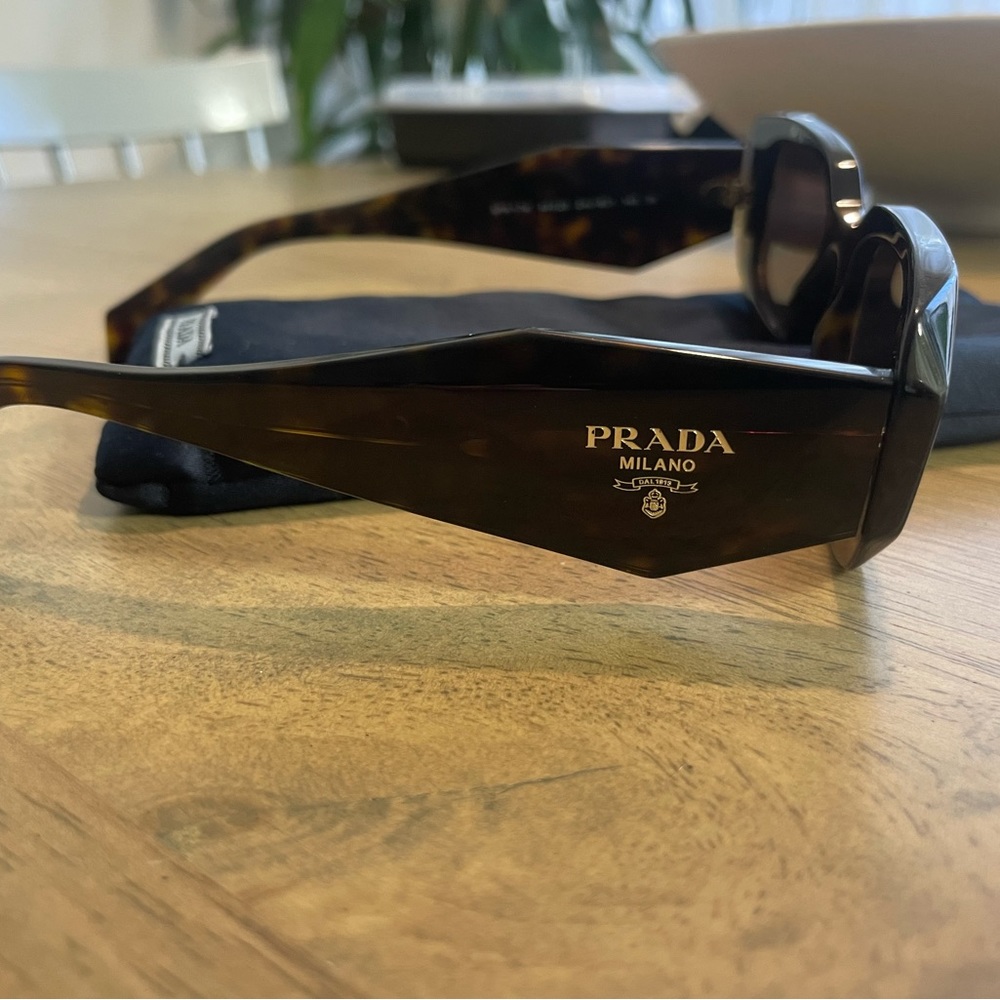 PRADA Women's Sunglasses, SPR 17w